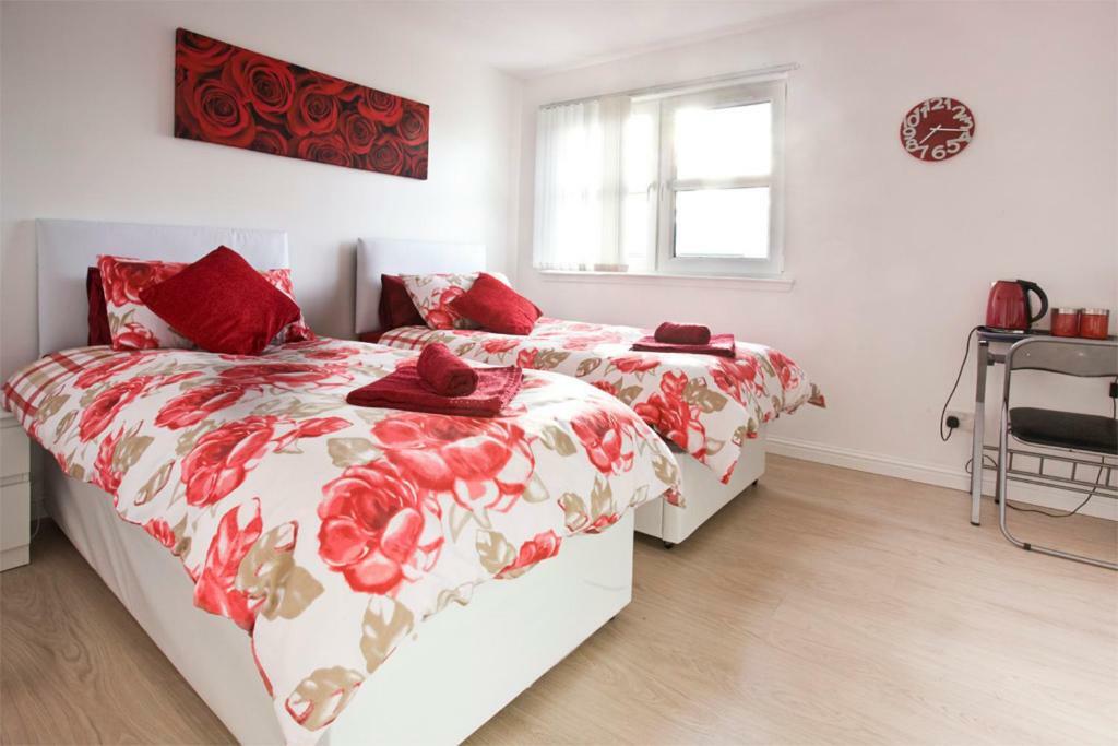 Gala Rooms Homestay - Free Parking เอดินบะระ ภายนอก รูปภาพ